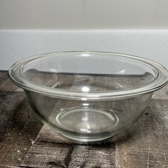 Pyrex Kitchen Vintage Clear Glass Pyrex Bowl Poshmark
